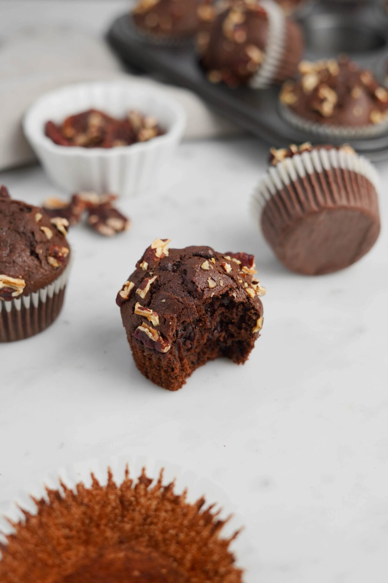 Muffins al cioccolato e noci pecan Muffins al cioccolato e noci pecan