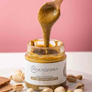 crema spalmabile pistacchi mediterranei primo piano 1
