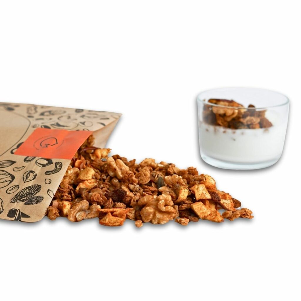 APPLE CINNAMON GRANOLA