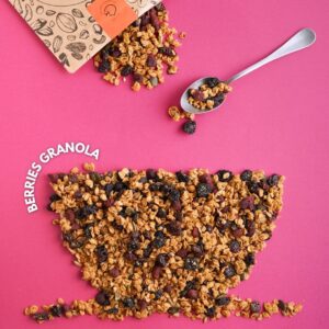 BERRIES GRANOLA makadamia