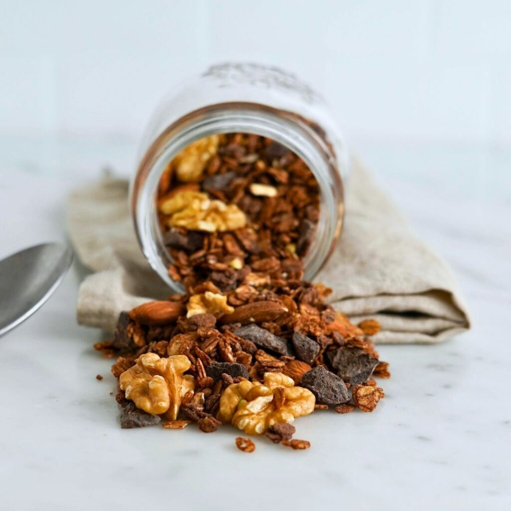 DARK CHOCO GRANOLA makadamia